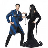 Pareja de Gómez y Morticia Addams