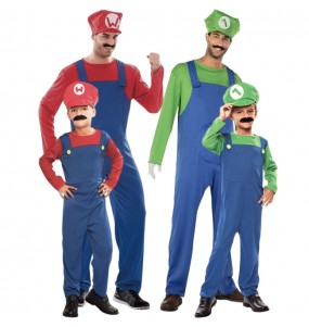 Disfraces Súper Marios y Luigis para grupos y familias