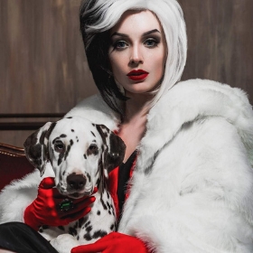 Compra online los disfraces más originales de 101 Dálmatas y Cruella de Vil